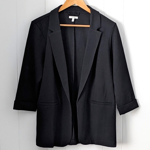 Black 3/4 Sleeve Blazer - Picture 1 of 8